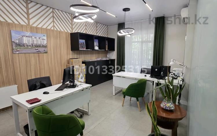 Еркін, кеңселер · 232.5 м², бағасы: ~ 2.3 млн ₸ в Астане, Есильский р-н — фото 2