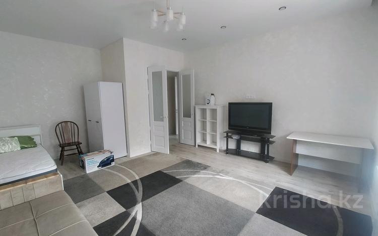 2-бөлмелі пәтер, 80 м², 6 қабат ай сайын, Косшыгулулы 3/2, бағасы: 300 000 〒 в Астане, Сарыарка р-н — фото 2