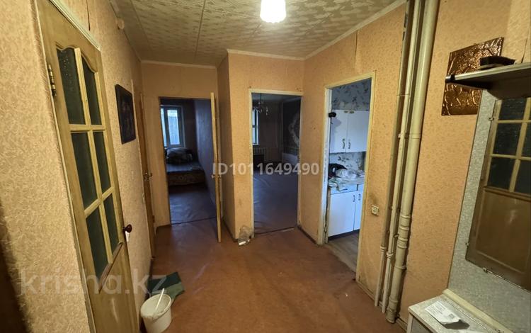 3-комнатная квартира · 60.9 м² · 3/5 этаж, Майкудук, Мкр Восток-5 35 за ~ 16.4 млн ₸ в Караганде, Алихана Бокейханова р-н — фото 2