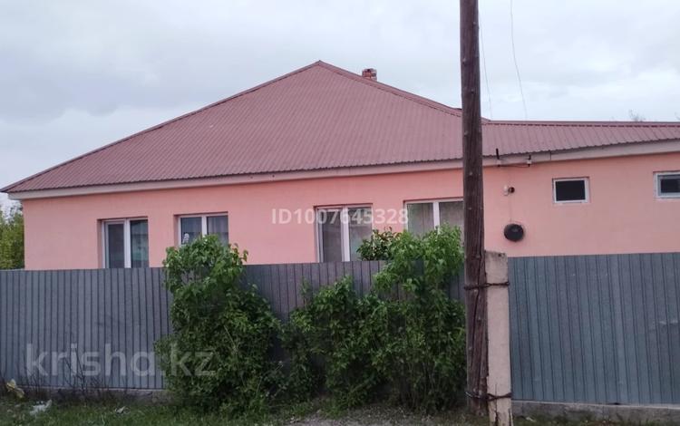 Отдельный дом · 3 комнаты · 80 м² · 12.5 сот., Ю.Гагарина 126 за 24 млн ₸ в Толе би — фото 2