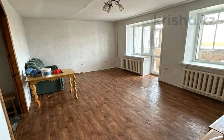 3-бөлмелі пәтер, 63 м², 2/6 қабат, осипенко 2а, бағасы: 13.5 млн 〒 в Кокшетау — фото 2