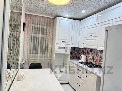 3-комнатная квартира · 60 м² · 2/5 этаж, 40 лет Победы 52 за 15 млн 〒 в Шахтинске