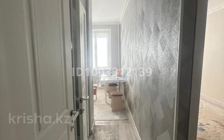 2-комнатная квартира · 52 м² · 2/5 этаж, 11-й мкр 20 за 15.3 млн 〒 в Актау — фото 2