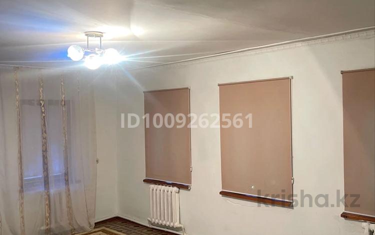 Отдельный дом · 3 комнаты · 60 м², Арынова 15 за 70 000 〒 в Актобе, мкр Москва — фото 2