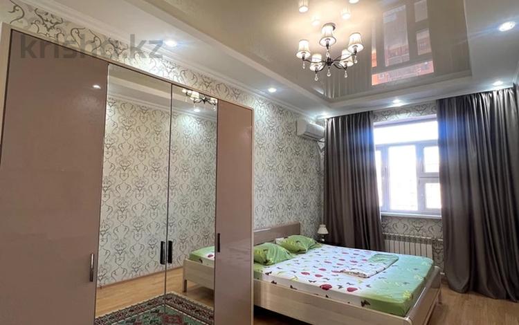 2-комнатная квартира · 65 м² · 12/14 этаж, 17-й мкр, 17 мкрн 7 за 230 000 ₸ в Актау — фото 2