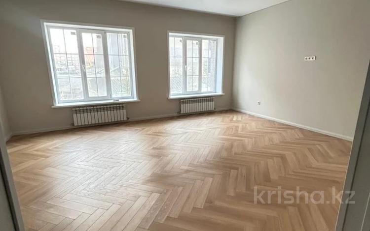 4-бөлмелі пәтер · 150 м² · 1/5 қабат, Алтын орда ш/а., бағасы: 65 млн ₸ в Актобе, мкр. Алтын орда — фото 6