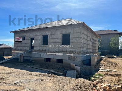Отдельный дом · 4 комнаты · 300 м² · 9 сот., мкр Кунгей , Елебекова 50 за 42 млн ₸ в Караганде, Казыбек би р-н