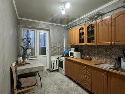 2-комнатная квартира · 52 м² · 2/5 этаж, мкр Таугуль, жандосова 162а — Кирпичный дом за 36 млн ₸ в Алматы, Ауэзовский р-н