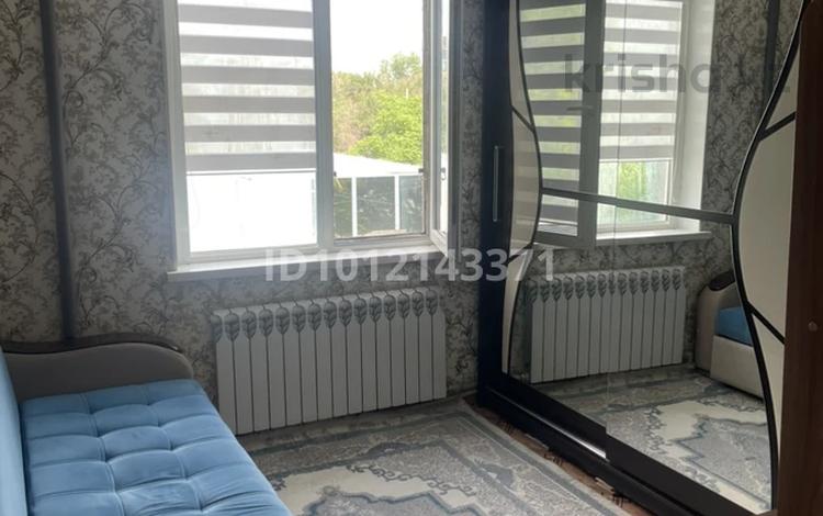 3-бөлмелі пәтер · 53 м² · 4/5 қабат, Шоқан Уәлиханов көш. 225А, бағасы: 22.5 млн ₸ в Шымкенте, Енбекшинский р-н — фото 2