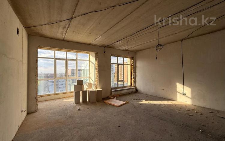 5-комнатная квартира · 159.6 м² · 5/5 этаж, мкр Юго-Восток, ул. Муканова за 65 млн ₸ в Караганде, Казыбек би р-н — фото 2