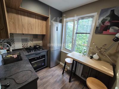 2-комнатная квартира · 42.6 м² · 5/5 этаж, мкр Аксай-2 12 за 270 000 ₸ в Алматы, Ауэзовский р-н
