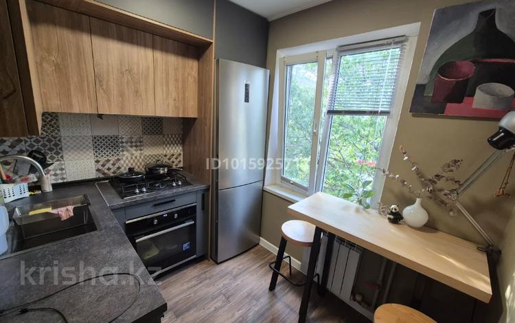 2-комнатная квартира · 42.6 м² · 5/5 этаж, мкр Аксай-2 12 за 270 000 ₸ в Алматы, Ауэзовский р-н — фото 8