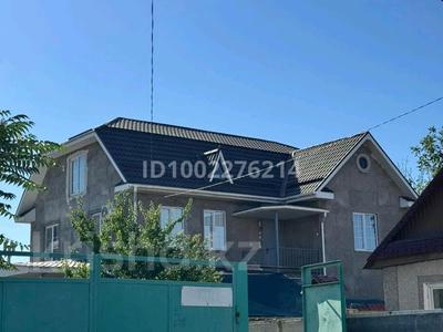Жеке үй · 7 бөлме · 250 м² · 10.5 жүзд., 3 переулок Каллаур акима 5 — Каллаур акима, бағасы: 77 млн ₸ в Таразе