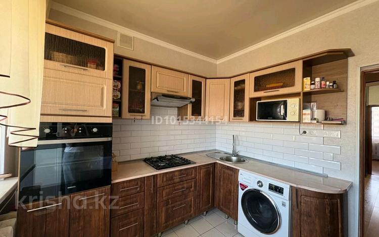 3-комнатная квартира · 83 м² · 5/5 этаж, мкр Астана за 36 млн ₸ в Уральске — фото 6