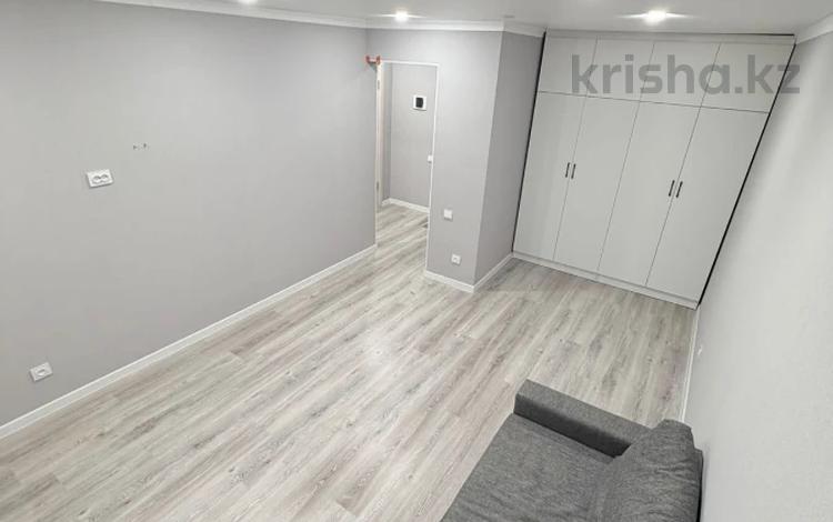 1-комнатная квартира · 75 м² · 5/9 этаж, Гагарина за 13.5 млн ₸ в Уральске — фото 2