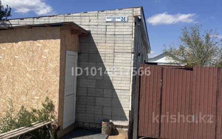 Отдельный дом · 3 комнаты · 85 м² · 6.5 сот., Ск ликеро водочный завод 26 — Акимжанова нокина за 20 млн ₸ в Актобе, мкр. Курмыш — фото 2