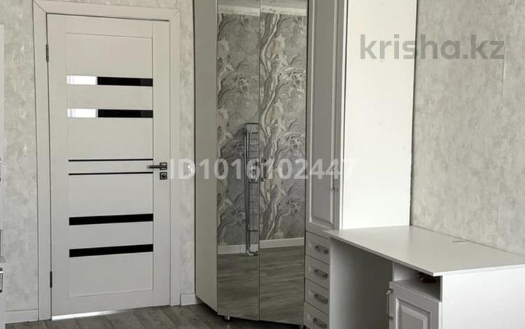 3-комнатная квартира · 76 м² · 4/5 этаж, мкр Михайловка 47/2 — Ержанова 47/2 за 280 000 ₸ в Караганде, Казыбек би р-н — фото 2