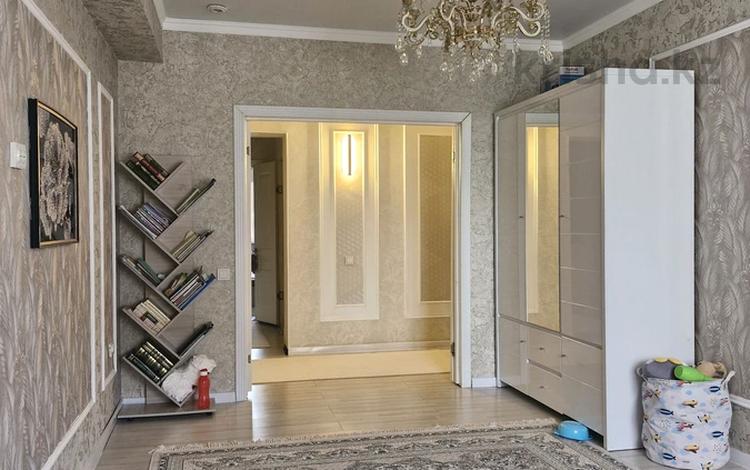 2-бөлмелі пәтер · 65 м² · 7/9 қабат, Айнабұлақ-2 ш/а. 85а, бағасы: 36 млн ₸ в Алматы, Жетысуский р-н — фото 2
