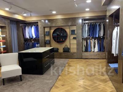 Свободное назначение, офисы, магазины и бутики, общепит, салоны красоты, медцентры и аптеки, образование, развлечения · 450 м² за 1.1 млрд 〒 в Алматы, Медеуский р-н