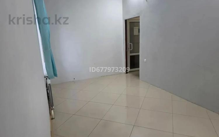 Свободное назначение, офисы, салоны красоты · 17 м² за 40 000 ₸ в Уральске — фото 10