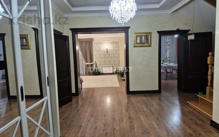 Отдельный дом · 5 комнат · 360 м² · 10 сот., мкр Юго-Восток, Мкр Юго-Восток, 29й микрорайон за 1.5 млн ₸ в Караганде, Казыбек би р-н — фото 2
