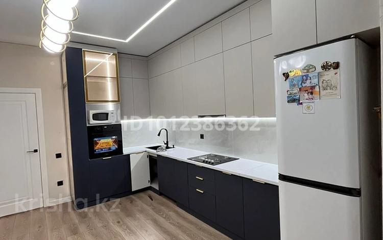 3-комнатная квартира · 95 м² · 4/4 этаж, мкр Жулдыз, шамелова 84А за 39 млн ₸ в Уральске — фото 4