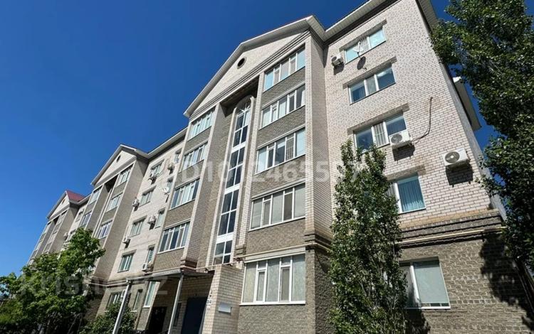 2-бөлмелі пәтер · 80 м² · 1/5 қабат, мкр 5, Калдаякова 5Г, бағасы: 23.8 млн ₸ в Актобе — фото 2