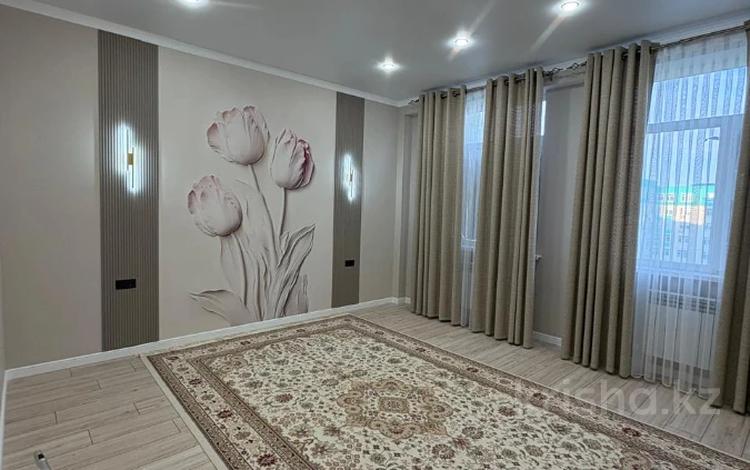 2-бөлмелі пәтер · 70 м² · 4/5 қабат, Мкрн Самал 15, бағасы: 27 млн ₸ в Атырау — фото 2