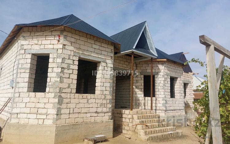 Отдельный дом · 4 комнаты · 240 м² · 10 сот., Ж/д вокзал 10/15 за 40 млн 〒 в Жанаозен — фото 2