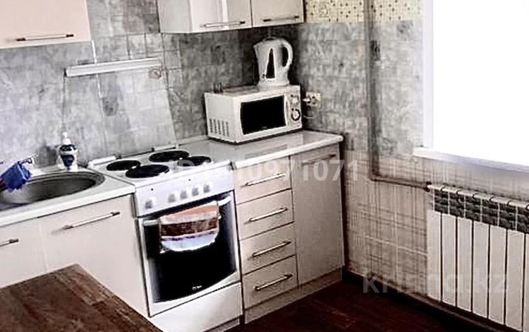 1-комнатная квартира · 39 м² · 2/16 этаж, Дулатова 145 — Дулатова Шакарима за 18 млн 〒 в Семее — фото 7