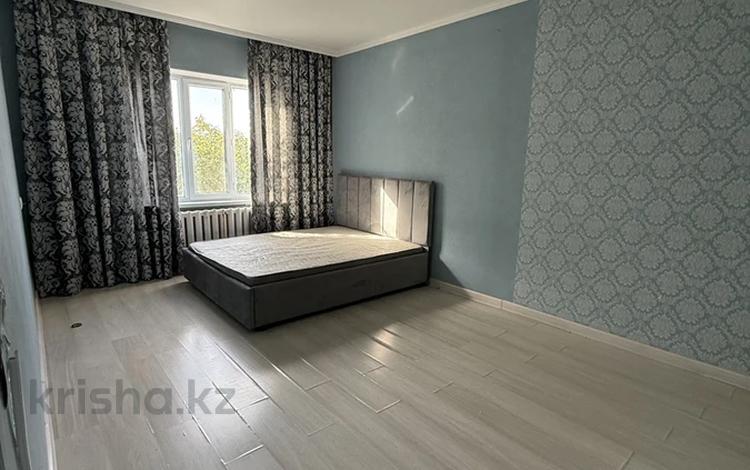 1-комнатная квартира · 39.9 м² · 4/5 этаж, 3 мкр 18 — шк 3 -ЯНГИ ШАХАР за 13.5 млн ₸ в Шымкенте — фото 2