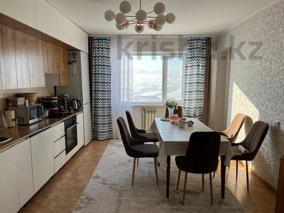 2-бөлмелі пәтер · 72.8 м² · 8/9 қабат, Аль-Фараби 36, бағасы: 28 млн ₸ в Усть-Каменогорске
