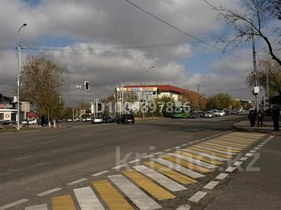 Свободное назначение, офисы, магазины и бутики, склады, азс, автосервисы и автомойки, общепит, салоны красоты, сельское хозяйство, бани, гостиницы и зоны отдыха, медцентры и аптеки, образование, развлечения · 1500 м² за 500 млн 〒 в Шымкенте, Аль-Фарабийский р-н