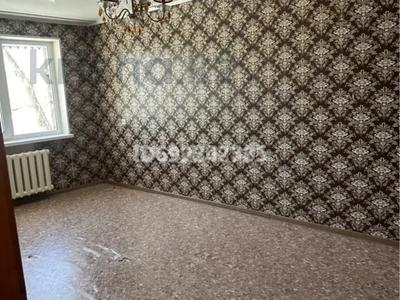 3-комнатная квартира · 63 м² · 1/5 этаж, Камзина за 11 млн ₸ в Аксу