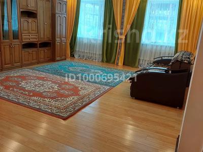 3-бөлмелі пәтер · 95 м² · 2/12 қабат, Кабанбай батыра 42, бағасы: ~ 50 млн ₸ в Астане, Есильский р-н