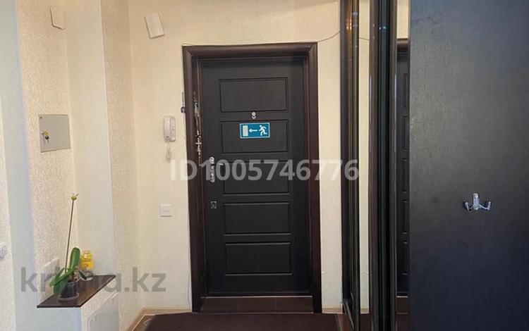 3-комнатная квартира · 95.5 м² · 7/16 этаж, мкр Юго-Восток, Республики 40 за 46 млн ₸ в Караганде, Казыбек би р-н — фото 2