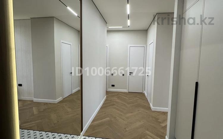 3-комнатная квартира · 90 м² · 4/4 этаж, мкр Ак Шагала, Мкр. Ак Шагала 11 за 68 млн 〒 в Атырау — фото 7