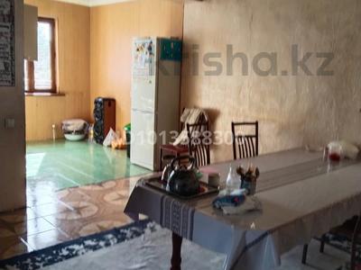 Отдельный дом · 4 комнаты · 200 м² · 6 сот., Қонаев 135 за 22 млн ₸ в Узынагаш