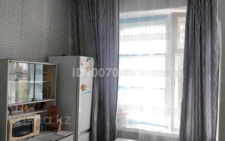 1-бөлмелі пәтер · 32 м² · 3/3 қабат, Мичурина 79а, бағасы: 6 млн ₸ в Семее, Красный Кордон — фото 2