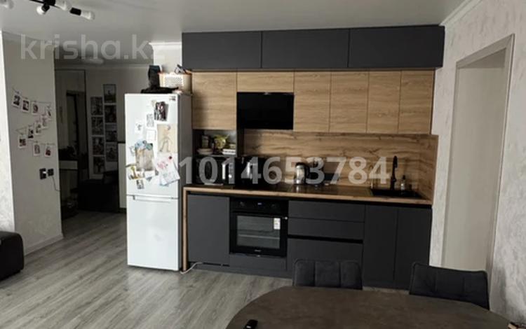 3-комнатная квартира · 64 м² · 4/5 этаж, мкр Новый Город, Абдирова 53 — Абдирова Мустафина за 32 млн ₸ в Караганде, Казыбек би р-н — фото 2