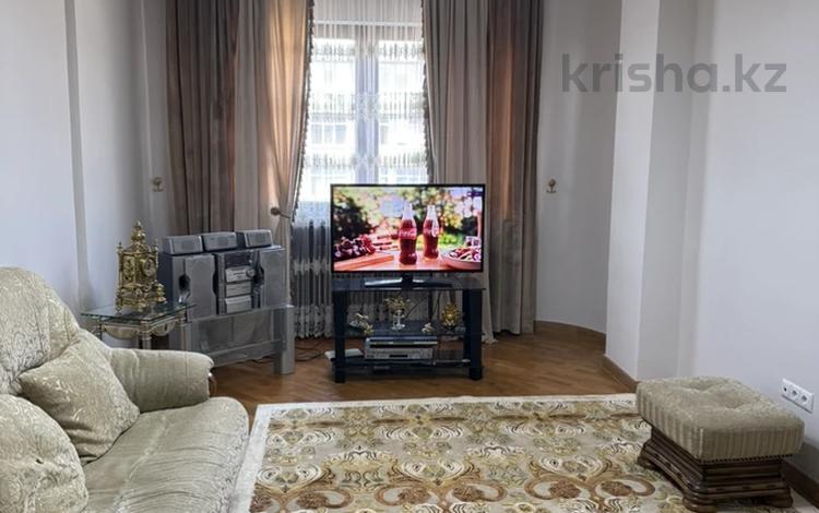 4-бөлмелі пәтер · 140 м² · 6/7 қабат, Фурманова 111, бағасы: 750 000 ₸ в Алматы, Медеуский р-н — фото 2