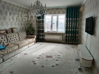 4-комнатная квартира · 100 м² · 2/6 этаж, мкр 12, Бокенбай Батыра 32 — Кен дала за 35 млн 〒 в Актобе