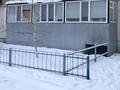 3-бөлмелі пәтер · 45.5 м² · 1/3 қабат, мкр Мясокомбинат, мкр Мясокомбинат Шукурова9 9 — возле магазин Эмилия, бағасы: 15 млн ₸ в Уральске — фото 2