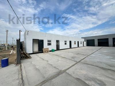 Отдельный дом · 4 комнаты · 60 м² · 8 сот., мкр Байтак-3, 1 12 за 48 млн ₸ в Атырау, мкр	Байтак-3