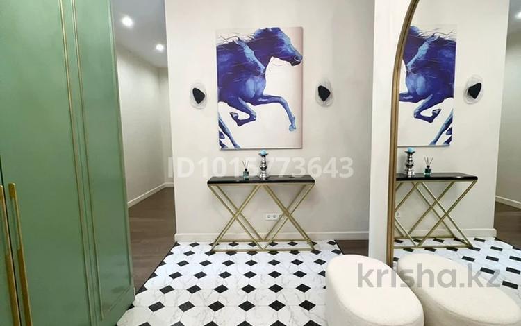 4-бөлмелі пәтер · 140 м² · 2/9 қабат, проспект Мангилик Ел 41/2, бағасы: 150 млн ₸ в Астане, Есильский р-н — фото 2