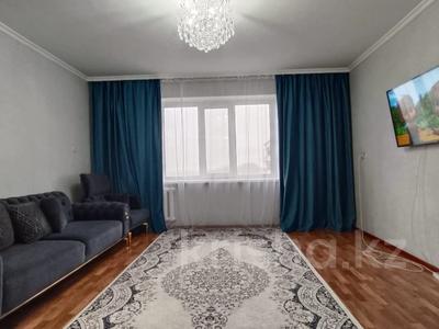 4-бөлмелі пәтер · 82.2 м² · 9/10 қабат, Каржаубайулы 259б, бағасы: 23.2 млн 〒 в Семее