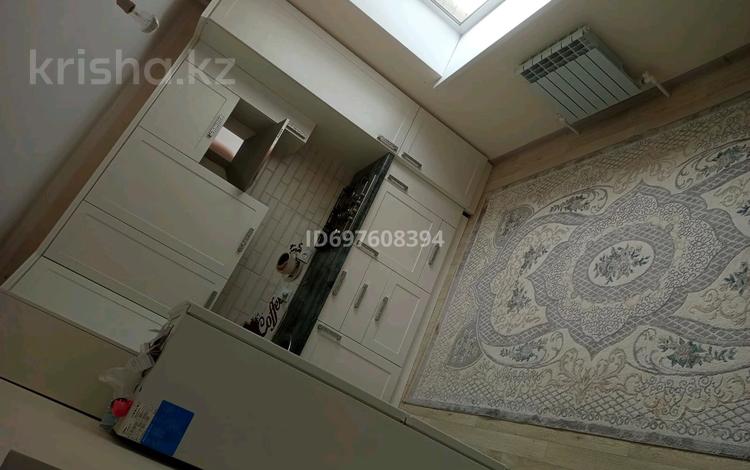 1-комнатная квартира · 45 м² · 1/5 этаж, мкр. Алтын орда, ЖК кызгалдак — Мангилик ел за 17.5 млн ₸ в Актобе — фото 2