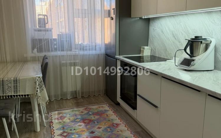 3-комнатная квартира · 76 м² · 7/9 этаж, Жабаева 80 за 44 млн ₸ в Петропавловске — фото 2