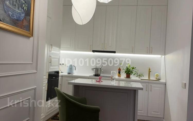3-бөлмелі пәтер · 90 м² · 1/7 қабат, мкр Самал-3, Назарбаева 301 — Каджимукана, бағасы: 150 млн ₸ в Алматы, Медеуский р-н — фото 2