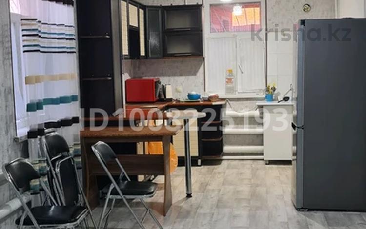 Жеке үй · 4 бөлме · 180 м² · 3 жүзд., Токмагамбетова 33 — 3 гимназия, бағасы: 25 млн ₸ в  — фото 2